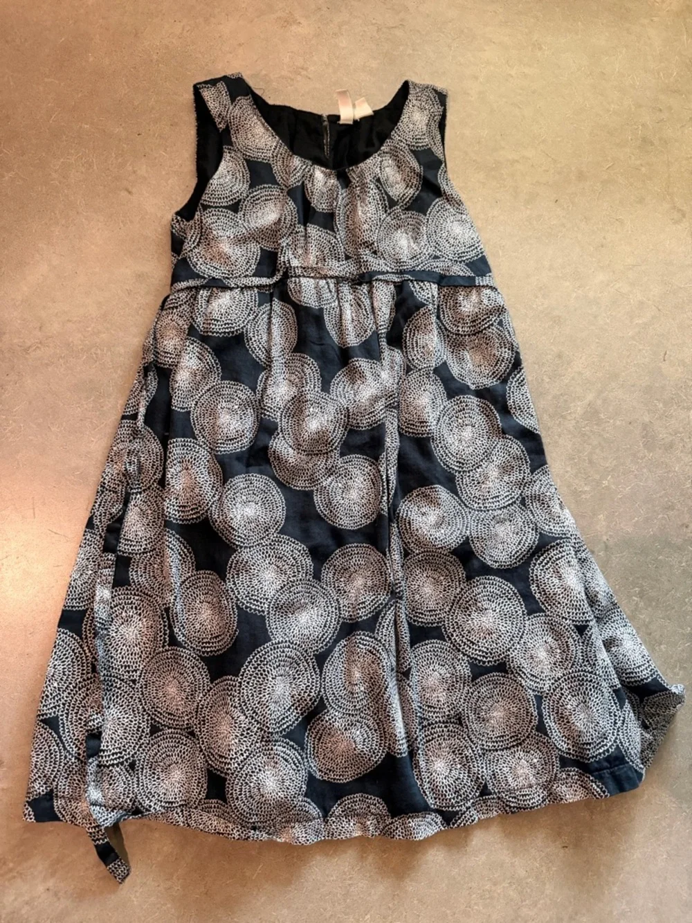 Old Navy Navy Blue and White Circle Print Abstract A-Line Dress Size 8